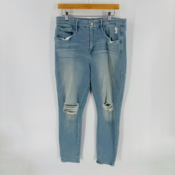 Good American Good Legs Distressed Cropped Jeans Size 14/32 Light Wash Denim - Picture 1 of 7